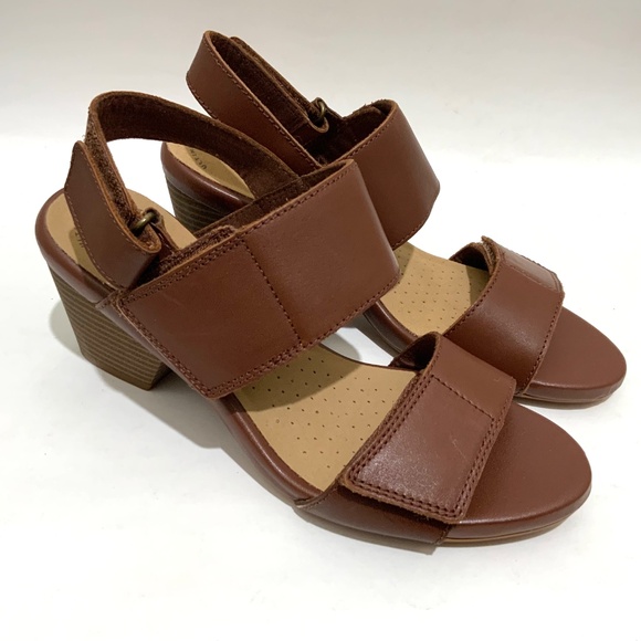 Clarks Women's Lorene Bright Brown Leather Block Heel Ankle strap Sandals 7.5 - Picture 5 of 12